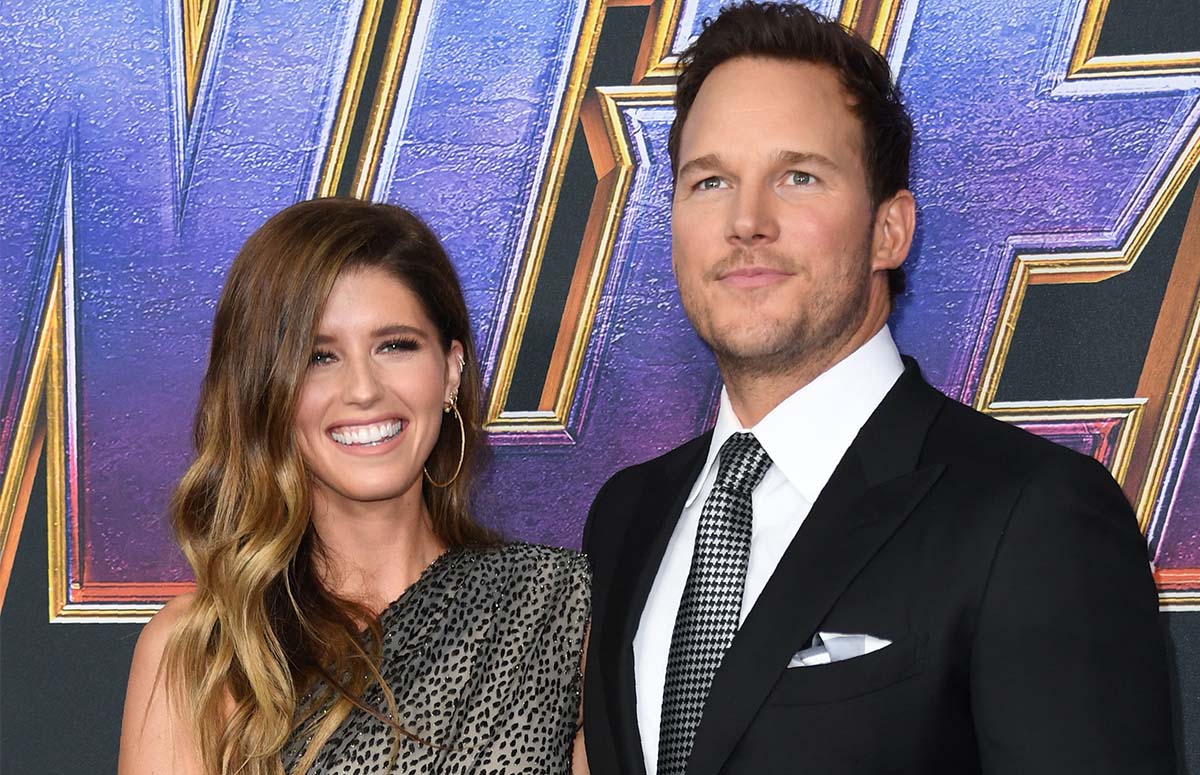 Chris Pratt and Katherine Schwarzenegger smiling for the cameras at the Avengers Endgame premiere.