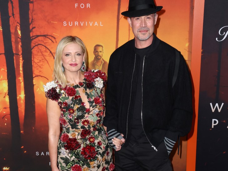 (L-R) Sarah Michelle Gellar and Freddie Prinze Jr. attend the Los Angeles Premiere of Paramount+'s  "Wolf Pack"