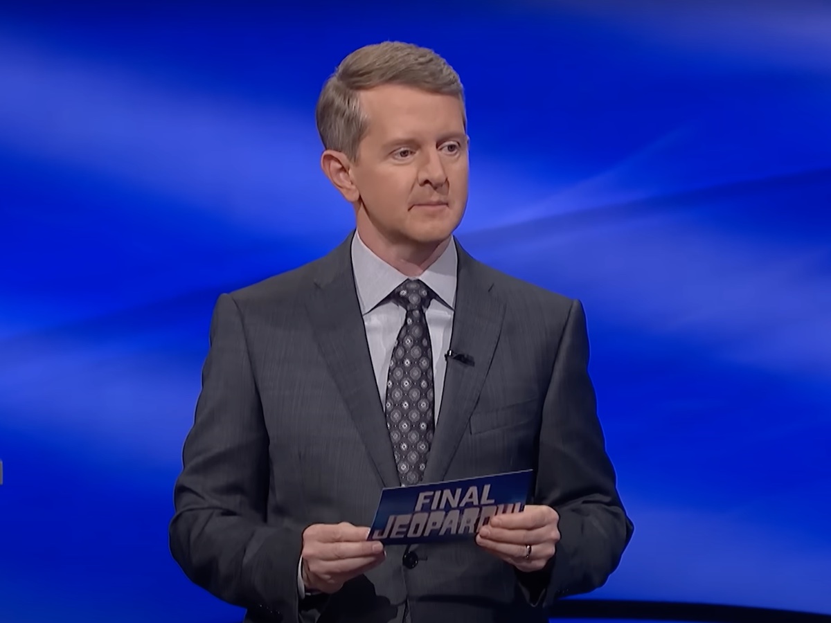 screenshot of Ken Jennings hosting Jeopardy! during the final round