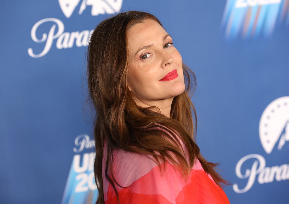 Drew Barrymore Reveals She Was Catfished by Fake NFL Player on Dating App