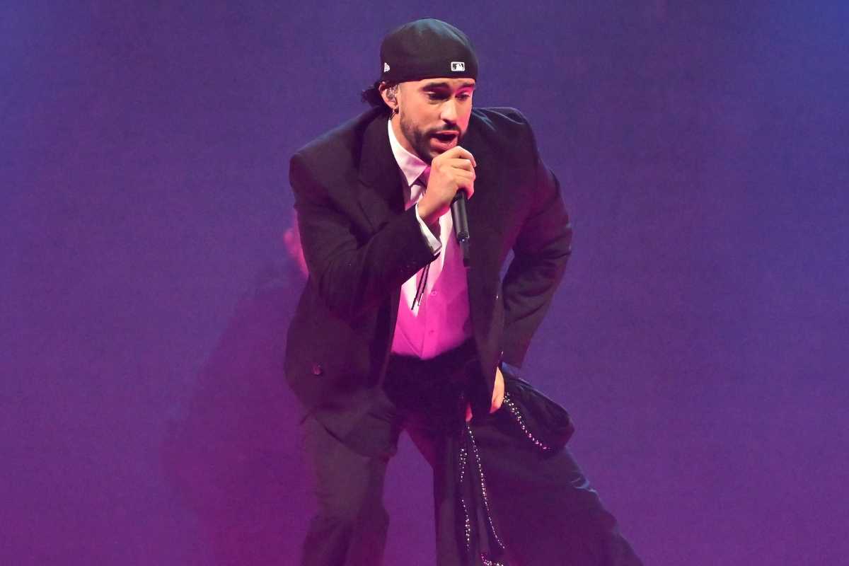 bad-bunny-slammed-by-peta-after-riding-horse-during-tour