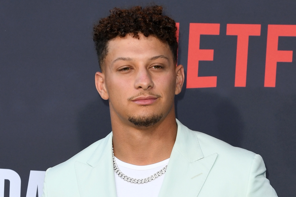 patrick-mahomes-says-hes-praying-for-kansas-city-after-parade-shooting
