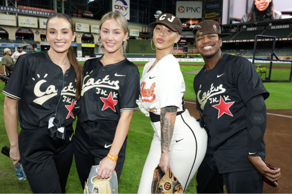 texans-star-cj-stroud-amber-rose-spotted-together