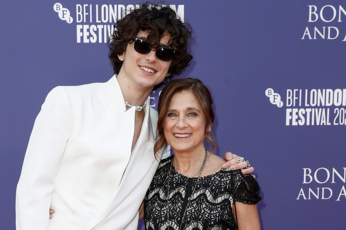timothee-chalamet-thinks-parents-cursed-him-with-frequently-mispronounced-name