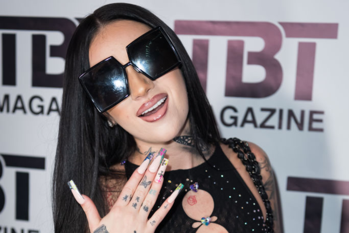 bhad-bhabie-gives-birth-to-baby-girl-posts-first-photo
