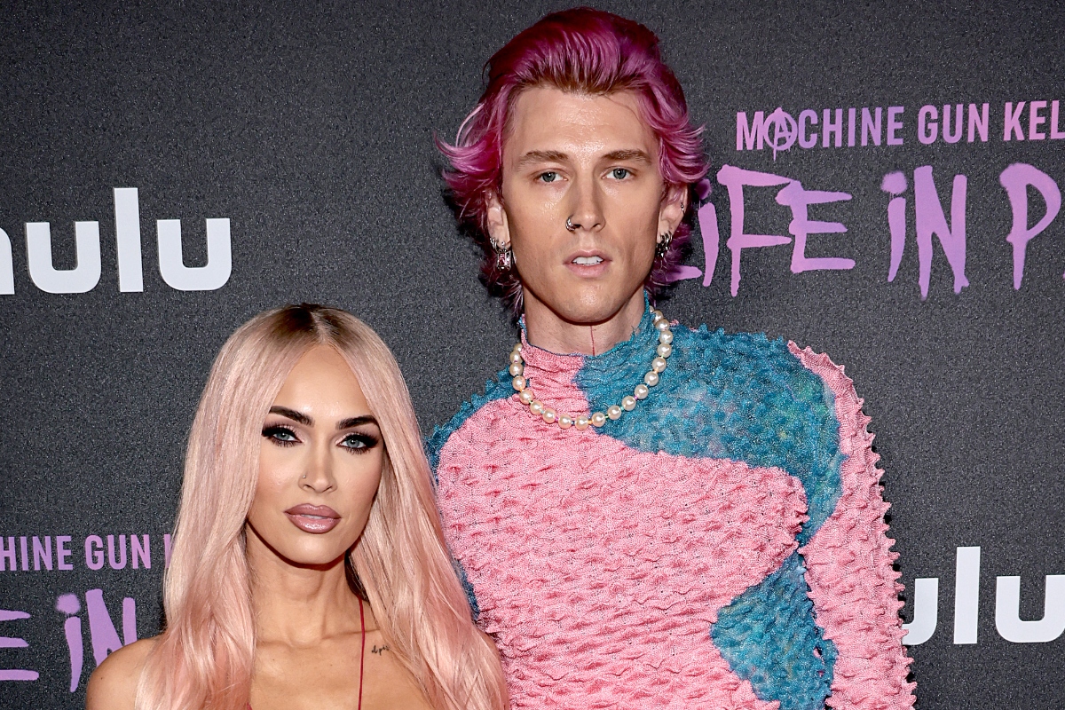machine-gun-kelly-spotted-sharing-romantic-moment-with-ex-fiancee-megan-fox-at-stagecoach
