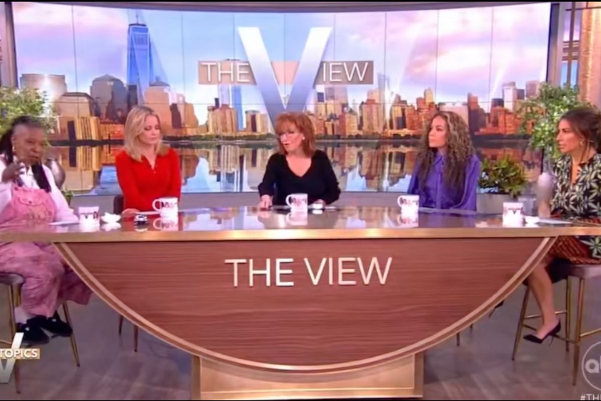 the-view-hosts-react-to-news-of-o-j-simpsons-death