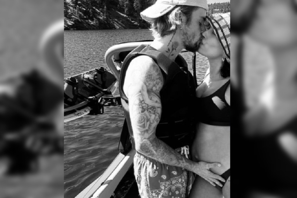 hailey-bieber-rocks-bikini-kisses-husband-justin-in-pda-pregnancy-pic