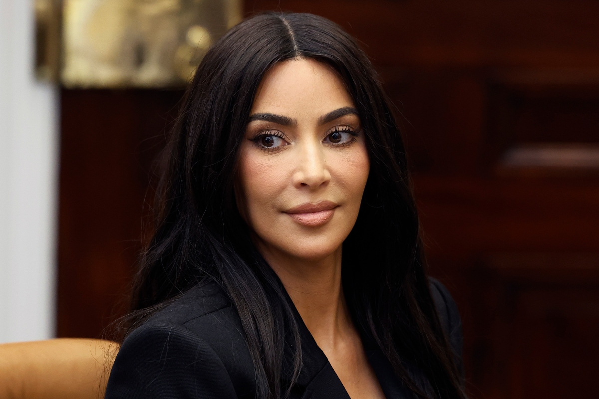 kim-kardashian-gets-drunk-dances-with-britney-spears-manager-in-wild-video
