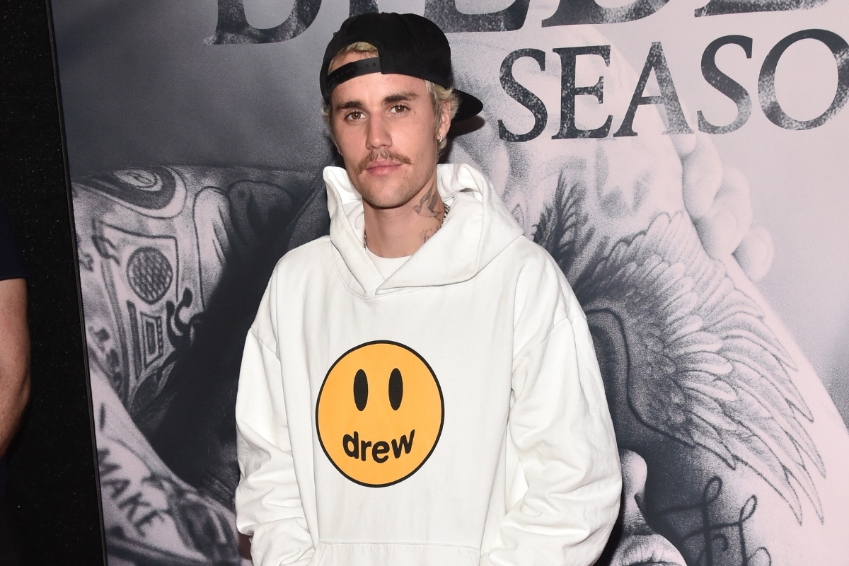 justin-biebers-friends-allegedly-want-him-to-get-help-in-new-report