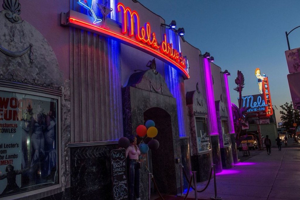 photos-of-sean-diddy-combs-removed-from-popular-mels-drive-in-hollywood-restaurant