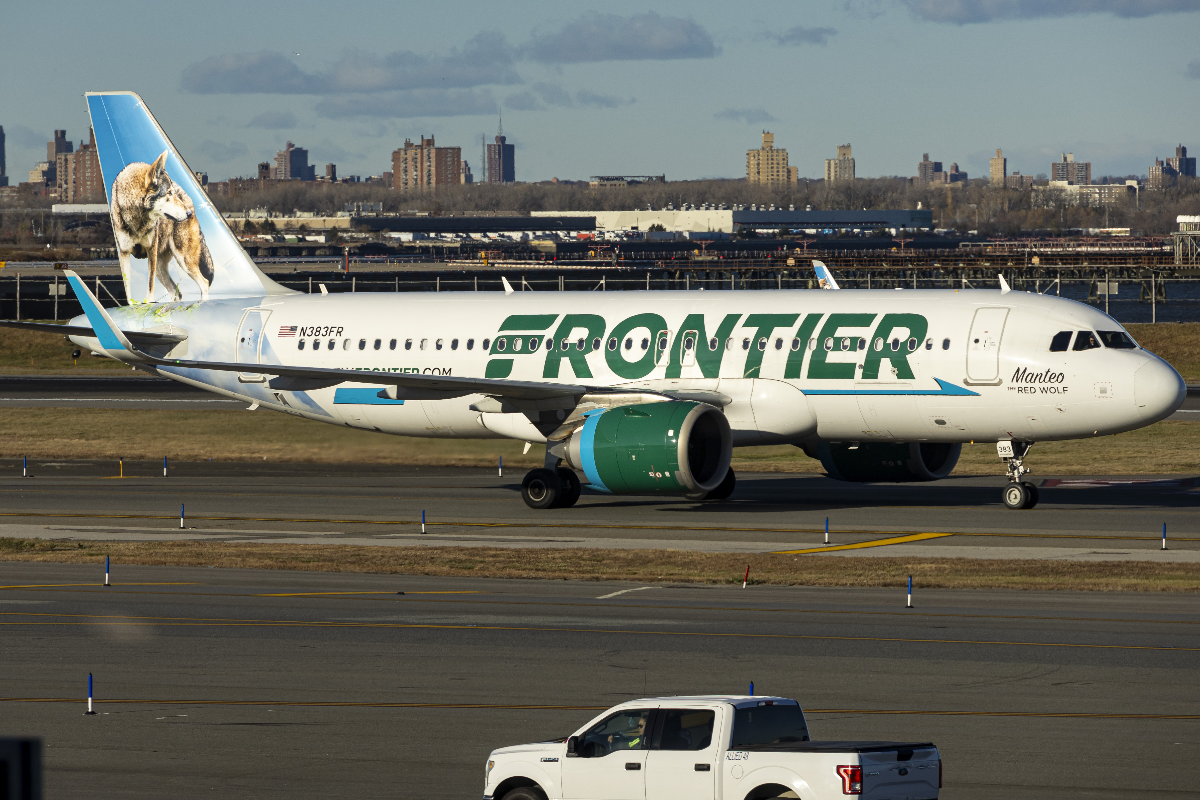 major-airline-grounds-all-flights-over-concerning-issues-details-on-the-frontier-situation