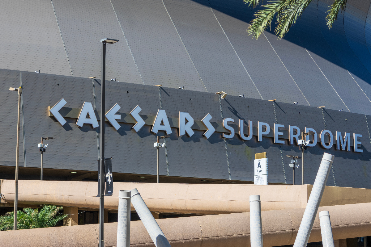 fatal-crash-occurs-near-ceasars-superdome-during-super-bowl