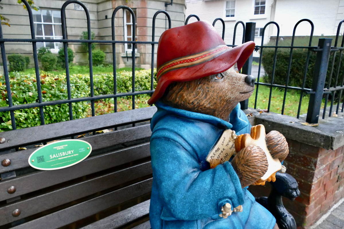 beloved-paddington-bear-statue-stolen-arrests-made