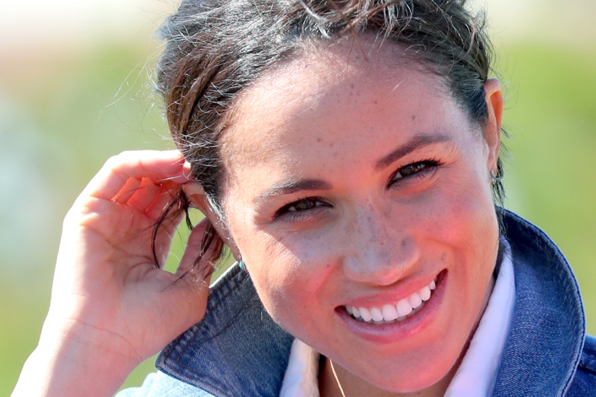 meghan-markle-shares-beach-photo-that-weekend-feeling