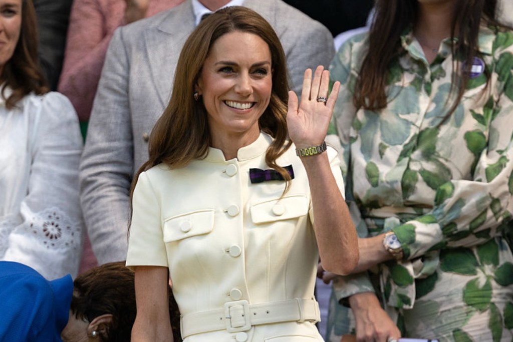 kate-middleton-moved-by-heartfelt-standing-ovation-at-wimbledon-wave