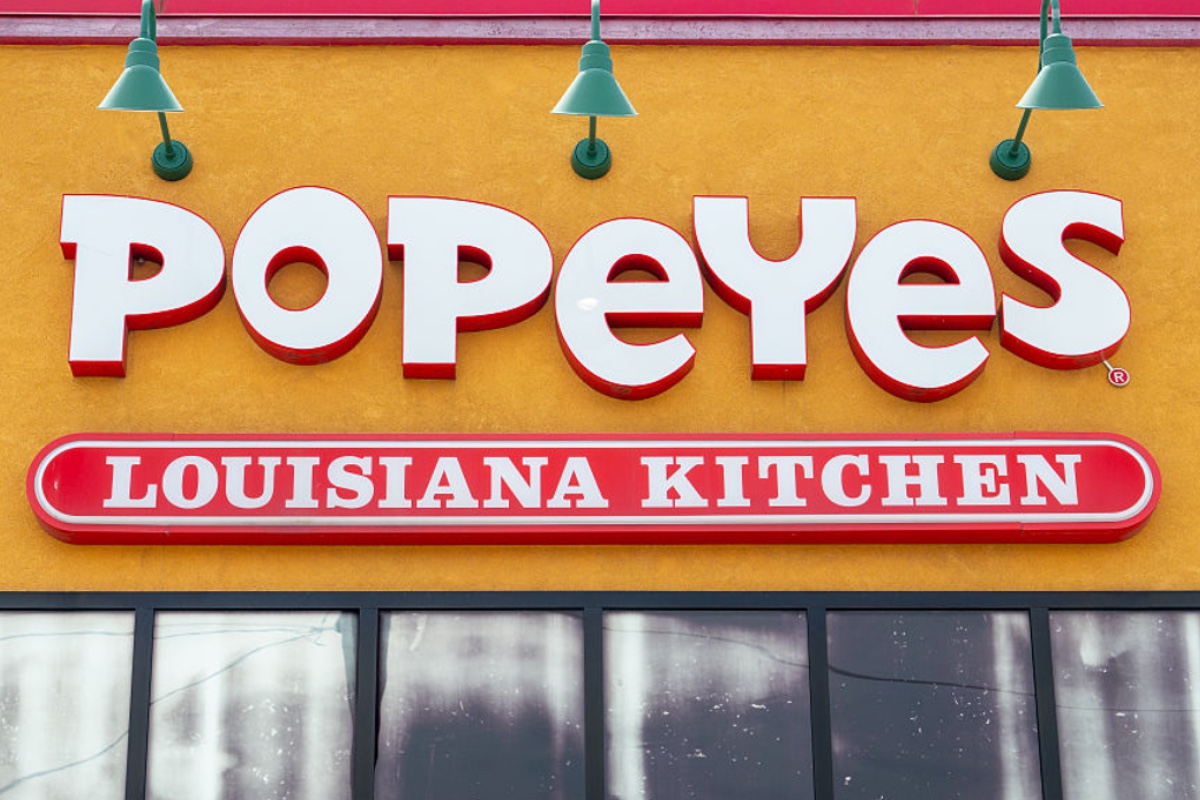 popeyes-and-youtubes-hot-ones-serve-up-fiery-challenge-with-new-menu-items