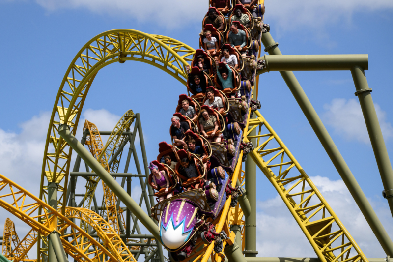 universal-epic-universe-guest-dies-after-becoming-unresponsive-on-a-roller-coaster