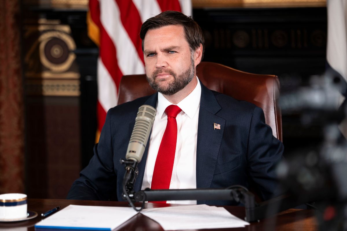 vice-president-jd-vance-hosts-charlie-kirks-podcast-days-after-the-conservative-commentators-death